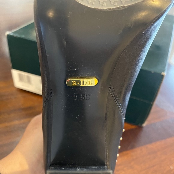 Booties - Picture 4 of 5